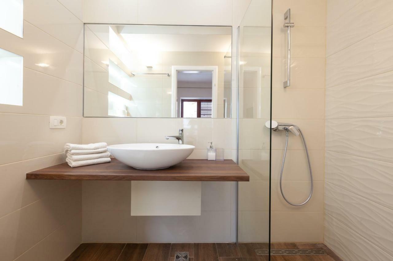 Apartmani Tina Подгора Екстер'єр фото