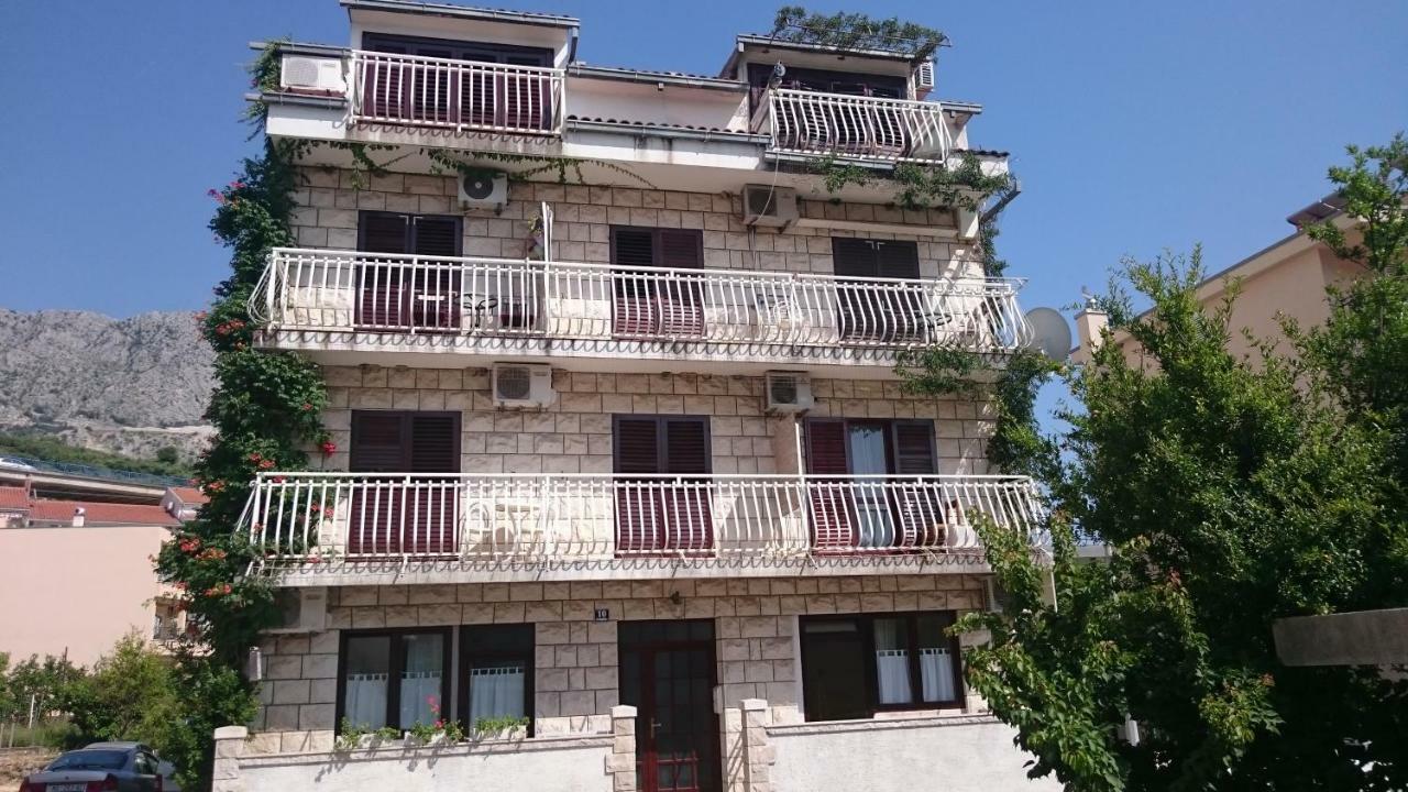 Apartmani Tina Подгора Екстер'єр фото