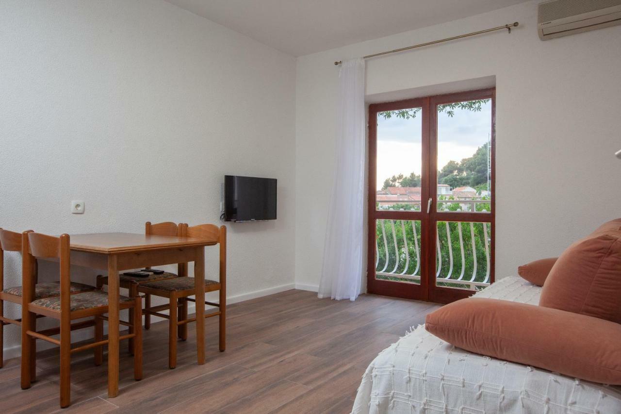 Apartmani Tina Подгора Екстер'єр фото